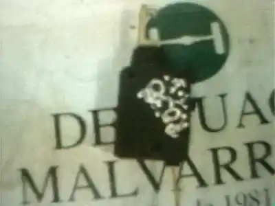 Peça sobressalente para automóvel em segunda mão motor c/c traseiro direito por volvo serie 460 1.7i / 1.8i gle referências oem iam 