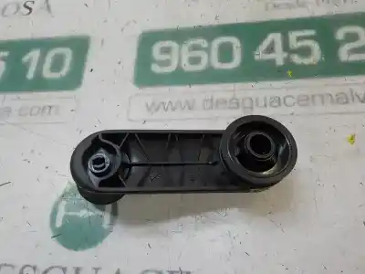 Pezzo di ricambio per auto di seconda mano maniglia alzacristalli posteriore sinistro per renault clio iv 1.5 dci diesel fap riferimenti oem iam 8200673745  