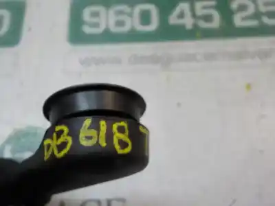 Pezzo di ricambio per auto di seconda mano maniglia alzacristalli posteriore sinistro per renault clio iv 1.5 dci diesel fap riferimenti oem iam 8200673745  