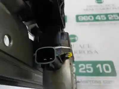 Peça sobressalente para automóvel em segunda mão elevador de vidros dianteiro direito por renault clio iv 1.5 dci diesel fap referências oem iam 807205569r 128001471b 128001471b