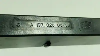 Автозапчасти б/у центральный задний фонарь за mercedes sl (r232) 55 amg 4-matic+ (232.480) ссылки oem iam a1978200056  a1978200056