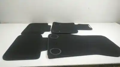 Автозапчасти б/у комплект мягкая / картон за bmw x1 (f48) xdrive 18 d ссылки oem iam 51477410382  51477382311
