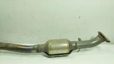 Pezzo di ricambio per auto di seconda mano catalizzatore per toyota corolla sedán (_e21_) 1.8 vvti hybrid (zwe211, mzea12) riferimenti oem iam 174100td30  30y28