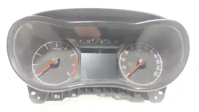 Pezzo di ricambio per auto di seconda mano PANNELLO DEGLI STRUMENTI per OPEL CORSA E (X15) 1.4 (08, 68) Riferimenti OEM IAM 39129457  