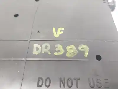 Peça sobressalente para automóvel em segunda mão caixa de fusíveis e relés por citroen c3 iii (sx) 1.2 puretech 82 referências oem iam 1619108380  9830790580