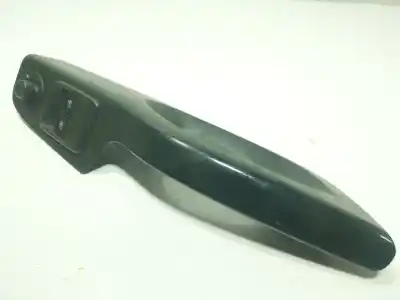 Pièce détachée automobile d'occasion COMMANDE DE LÈVE VITRE AVANT GAUCHE pour NISSAN NV300 FURGÓN (X82) 1.6 DCI 120 Références OEM IAM 2556100Q0K  