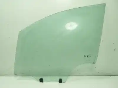 Pezzo di ricambio per auto di seconda mano VETRO PORTA ANTERIORE SINISTRA per CITROEN C3 III (SX) 1.2 PURETECH 82 Riferimenti OEM IAM 9813022580  