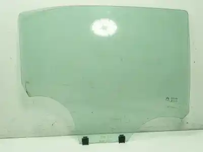 Pezzo di ricambio per auto di seconda mano VETRO PORTA POSTERIORE DESTRA per CITROEN C3 III (SX) 1.2 PURETECH 82 Riferimenti OEM IAM 9813022780  