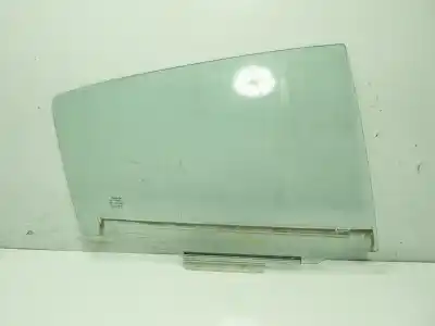 Pezzo di ricambio per auto di seconda mano VETRO PORTA POSTERIORE DESTRA per TOYOTA YARIS (_P13_) 1.5 (NSP131_) Riferimenti OEM IAM 681300D200  