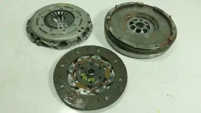 Pezzo di ricambio per auto di seconda mano KIT FRIZIONE per VOLKSWAGEN CADDY V MONOSPACE (SBB, SBJ)  Riferimenti OEM IAM 05L141015G 05L105266F 