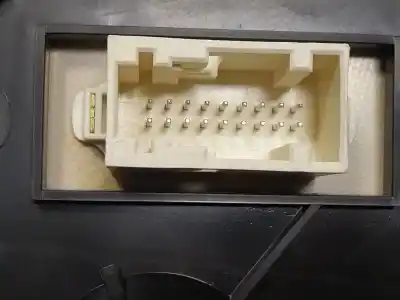 Peça sobressalente para automóvel em segunda mão quadrante por peugeot partner tepee 1.2 thp referências oem iam 9801641480  9801641480