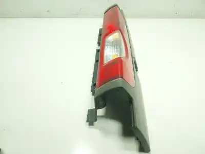 Recambio de automóvil de segunda mano de PILOTO TRASERO DERECHO para RENAULT TRAFIC II FURGÓN (FL) 2.0 DCI 90 (FL0H) referencias OEM IAM 8200415251  