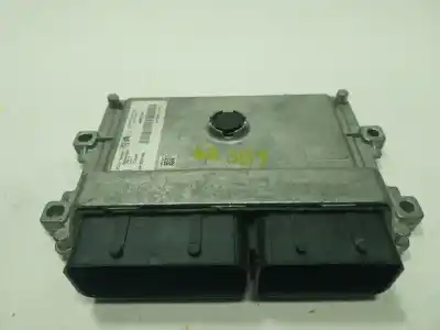 Peça sobressalente para automóvel em segunda mão centralina de motor uce por citroen c3 iii (sx) 1.2 puretech 82 referências oem iam 1635070680