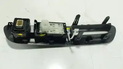 Peça sobressalente para automóvel em segunda mão botão / interruptor elevador vidro dianteiro esquerdo por toyota aygo x (_b7_) 1.0 vvt-i (kgb70) referências oem iam 848200h010  e27085600