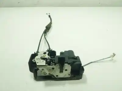 Second-hand car spare part front right door lock for ssangyong korando (ck) 2.0 e-xdi oem iam references  Second-hand car spare part front right door lock for ssangyong korando (ck) 2.0 e-xdi oem iam references