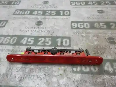 Peça sobressalente para automóvel em segunda mão farolim traseiro central por peugeot 107 1.0 cat (384f) referências oem iam 