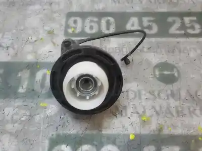Pièce détachée automobile d'occasion bouchon du réservoir d'essence pour hyundai i10 i (pa) 1.1 références oem iam 310103f600  