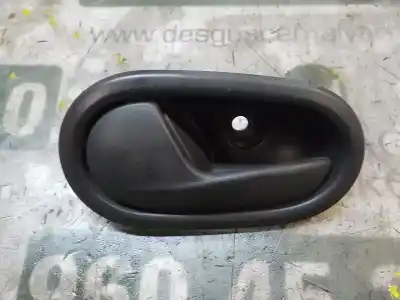 Second-hand car spare part Interior Left Front Handle for DACIA SANDERO 1.5 dCi Diesel FAP CAT OEM IAM references 806717698R  