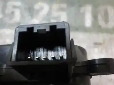 Peça sobressalente para automóvel em segunda mão motor de abertura da comporta de sofagem por kia pro_cee´d 2.0 crdi referências oem iam  aa1i1100 aa1i1100