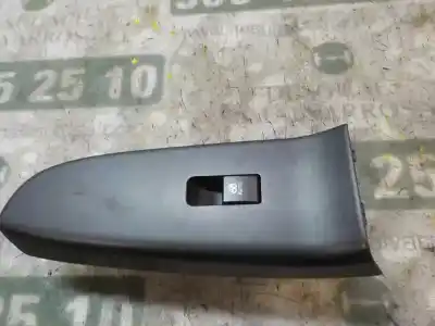 İkinci el araba yedek parçası sag ön cam anahtari için kia pro_cee´d 2.0 crdi oem iam referansları 935751h100eq