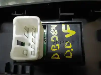 Second-hand car spare part right front power window switch for kia pro_cee´d 2.0 crdi oem iam references 935751h100eq  