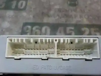 Peça sobressalente para automóvel em segunda mão comando de sofagem (chauffage / ar condicionado) por kia pro_cee´d 2.0 crdi referências oem iam 972501h602eq  972501h602