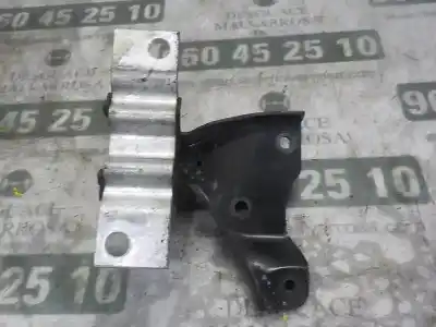 Second-hand car spare part right engine support for dacia sandero 1.6 cat oem iam references 8200204600  