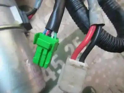 Pezzo di ricambio per auto di seconda mano pompa sterzo per citroen c-zero seduction riferimenti oem iam  4410a356 4410a356