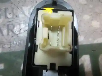 Second-hand car spare part right front power window switch for dacia duster adventure oem iam references 254217475r  