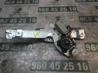 Peça sobressalente para automóvel em segunda mão ELEVADOR DE VIDROS TRASEIRO DIREITO por DACIA DUSTER  Referências OEM IAM 8200733832  