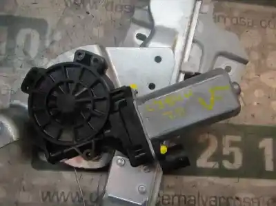 İkinci el araba yedek parçası arka sag cam regülatörü için dacia duster adventure oem iam referansları 8200733832  
