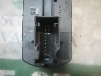 Second-hand car spare part left front power window switch for opel corsa d 1.3 16v cdti oem iam references 13258521  3258521aa