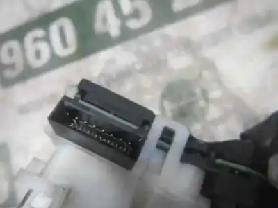 Pezzo di ricambio per auto di seconda mano comando pulito per nissan note (e11e) 1.4 cat riferimenti oem iam   