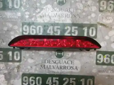 Pezzo di ricambio per auto di seconda mano lampada posteriore centrale per chevrolet aveo 1.2 cat riferimenti oem iam 