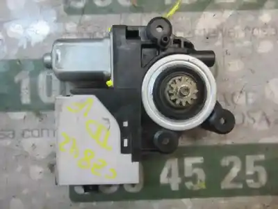 Pezzo di ricambio per auto di seconda mano MOTORE ALZACRISTALLI POSTERIORE DESTRO per FORD KUGA (CBV)  Riferimenti OEM IAM 1767048  7M5T14B534CE