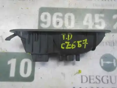 Pièce détachée automobile d'occasion commande de lève vitre arrière droit pour renault modus / grand modus (f/jp0_) 1.2 (jp0c jp0k fp0c fp0k fp0p jp0p jp0t) références oem iam 8200214936  