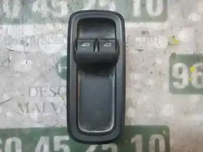 Pièce détachée automobile d'occasion COMMANDE DE LÈVE VITRE AVANT GAUCHE pour FORD FIESTA (CB1)  Références OEM IAM 1547736  8A6T14A132AC