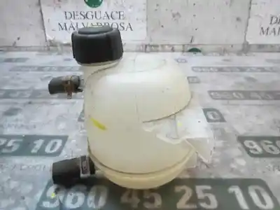 Second-hand car spare part coolant expansion tank for dacia sandero ii 1.2 oem iam references 7701470460
