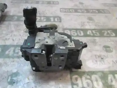 Peça sobressalente para automóvel em segunda mão fechadura da porta traseira esquerda por renault scenic iii grand dynamique referências oem iam 825030032r