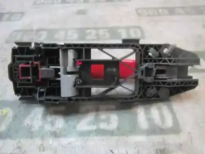 Pezzo di ricambio per auto di seconda mano maniglia esterna anteriore destra per seat ibiza (6j5) 1.9 tdi riferimenti oem iam 5n0837205fgru  