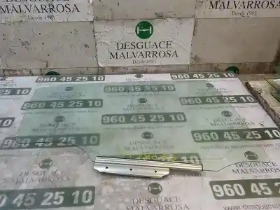 Pezzo di ricambio per auto di seconda mano vetro porta posteriore destra per toyota yaris 1.0 cat riferimenti oem iam 681300d200