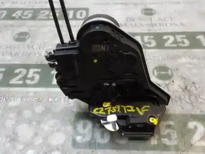 Автозапчастина б/у замок дверей заднього лівого для toyota aygo 1.0 cat посилання на oem iam 6906002390  