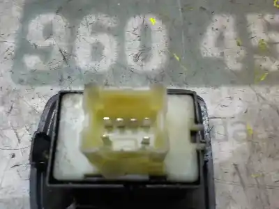 Автозапчастина б/у управління склами задніх правіх для dacia lodgy 1.6 cat (bivalent. gasolina / gpl) посилання на oem iam 254217475r  