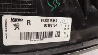 Автозапчастина б/у правий ліхтар для peugeot 208 ii (ub_, up_, uw_, uj_) 1.2 puretech 100 посилання на oem iam   9823216580