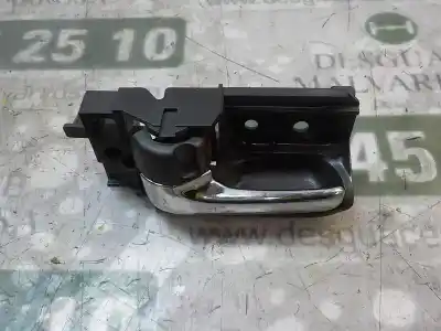 Peça sobressalente para automóvel em segunda mão Puxador Interior Dianteiro Esquerdo por TOYOTA COROLLA (_E12_) 2.0 D-4D (CDE120R_ CDE120L_) Referências OEM IAM   