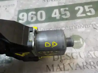 Peça sobressalente para automóvel em segunda mão motor elevador vidro dianteiro direito por ford fiesta (cb1) 1.4 tdci cat referências oem iam 1543207  