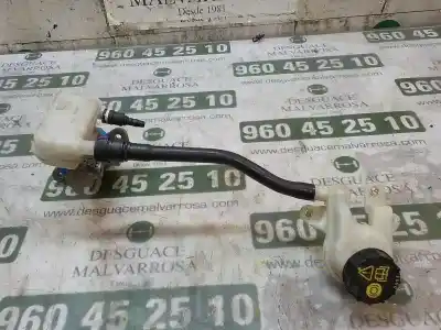 Pezzo di ricambio per auto di seconda mano pompa freni per ford fiesta (cb1) 1.4 tdci cat riferimenti oem iam 1751664  