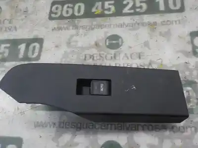 Peça sobressalente para automóvel em segunda mão BOTÃO / INTERRUPTOR ELEVADOR VIDRO DIANTEIRO DIREITO por TOYOTA AURIS  Referências OEM IAM 8481002140  