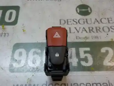 Peça sobressalente para automóvel em segunda mão INTERRUPTOR 4 PISCAS - EMERGÊNCIA por RENAULT SCENIC II  Referências OEM IAM 252100001R  