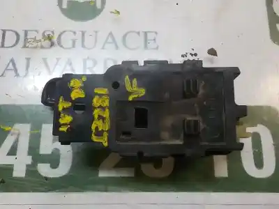 Second-hand car spare part interior right front handle for nissan atleon 3.0d oem iam references   